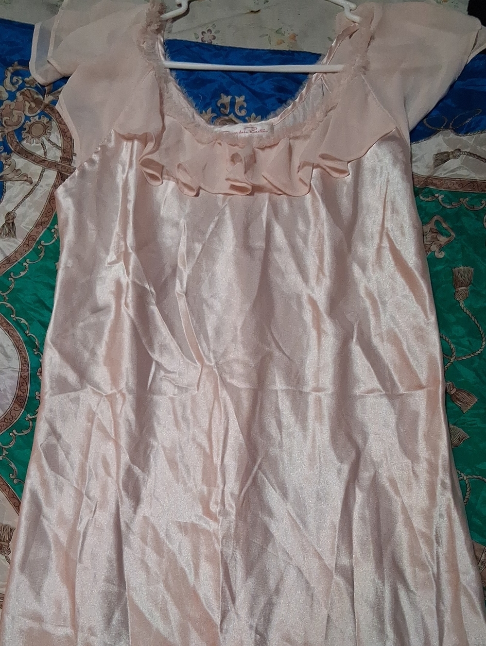 Oscar de la Renta Pale Blush Satin Ruffle-Trim Chemise